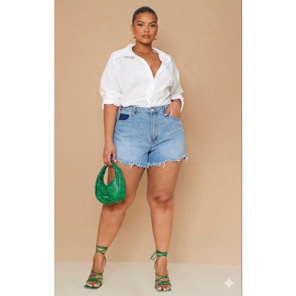 Time and Tru High Rise Distressed Denim Shorts Plus Size 18W Raw Hem Blue Summer